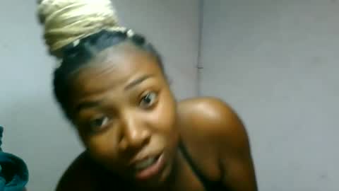 Snapshot of honeria98 chatting on 15, 6, 2026 honeria98 online show from 15, 6, 2026