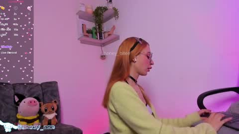  Hi Im  Annie  vic   Your dreams came true  online show from 1, 4, 2026