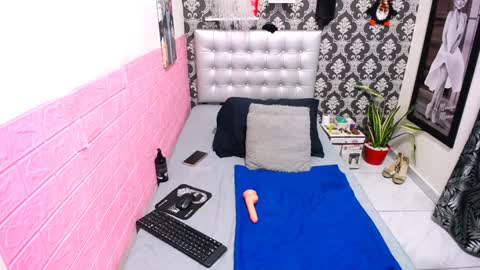 Snapshot of honey_channe chatting on 19, 12, 2024 honey_channe online show from 19, 12, 2024