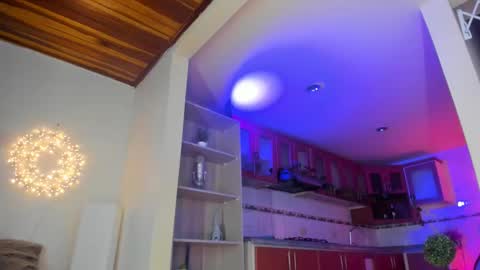 Snapshot of honey_fox01 chatting on 25, 1, 2025 HONEY online show from 25, 1, 2025