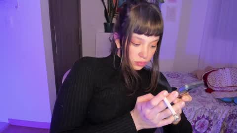Snapshot of honey_hoe chatting on 4, 1, 2025 Lau online show from 4, 1, 2025