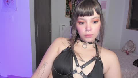 Snapshot of honey_hoe chatting on 8, 2, 2025 Lau online show from 8, 2, 2025