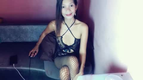 Snapshot of honey_mollyxx chatting on 18, 10, 2025 honey_mollyxx online show from 18, 10, 2025