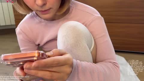 Snapshot of honey_sunshine chatting on 23, 2, 2026 Jenyanew vid how I squirt in forest in bio online show from 23, 2, 2026