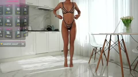 Snapshot of honey_wooman chatting on 15, 7, 2026 Mia online show from 15, 7, 2026