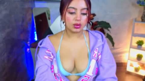 Snapshot of honeybonee chatting on 23, 7, 2026 HoneyBonee online show from 23, 7, 2026