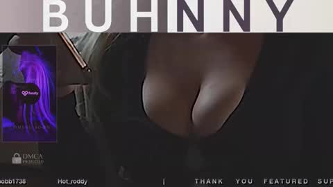 Snapshot of honeybuhnny chatting on 26, 5, 2026 honeybuhnny online show from 26, 5, 2026