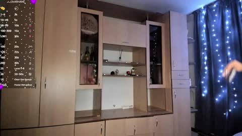Snapshot of honeybunnyyy_ chatting on 30, 4, 2026 HoneyBunny online show from 30, 4, 2026