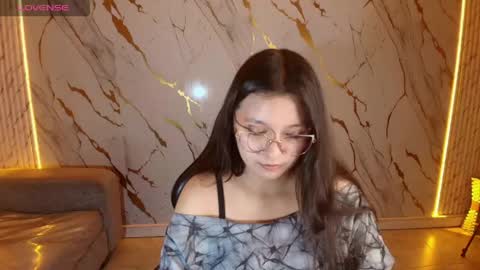honeydoll_tf online show from 25, 5, 2026