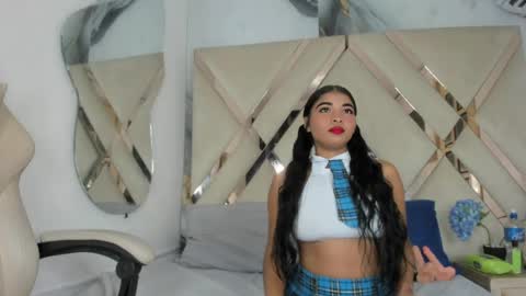 honeyht online show from 18, 4, 2026