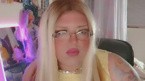 Snapshot of honeylavender777 chatting on 6, 6, 2026 honeylavender777 online show from 6, 6, 2026
