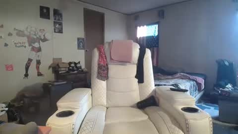 Snapshot of honeylovelace777 chatting on 5, 12, 2025 Heather Lovelace online show from 5, 12, 2025