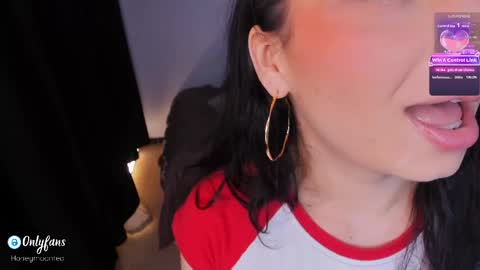       online show from 22, 4, 2026