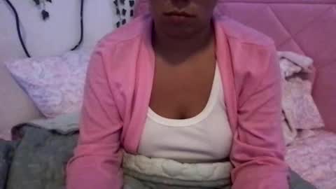Snapshot of honeyy_89 chatting on 21, 4, 2026 honeyyy89 online show from 21, 4, 2026