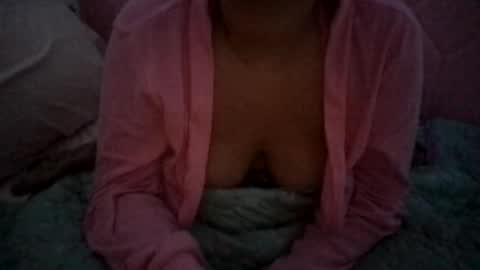 Snapshot of honeyy_89 chatting on 7, 5, 2026 honeyyy89 online show from 7, 5, 2026