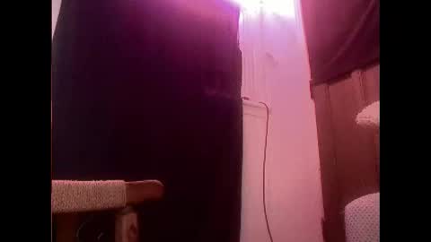 Snapshot of hopps28 chatting on 24, 2, 2025 hopps28 online show from 24, 2, 2025