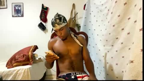 Snapshot of horneyguy2399 chatting on 6, 5, 2026 sugarbaby online show from 6, 5, 2026