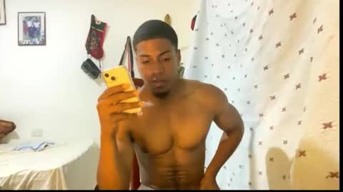 Snapshot of horneyguy2399 chatting on 7, 5, 2026 sugarbaby online show from 7, 5, 2026