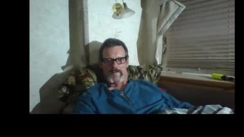 Snapshot of horneyjoe48 chatting on 12, 4, 2026 joey online show from 12, 4, 2026