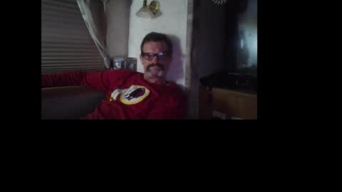 Snapshot of horneyjoe48 chatting on 17, 4, 2026 joey online show from 17, 4, 2026
