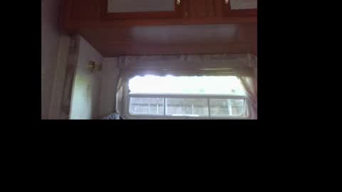 Snapshot of horneyjoe48 chatting on 18, 4, 2026 joey online show from 18, 4, 2026