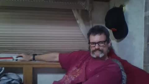 Snapshot of horneyjoe48 chatting on 5, 5, 2026 joey online show from 5, 5, 2026