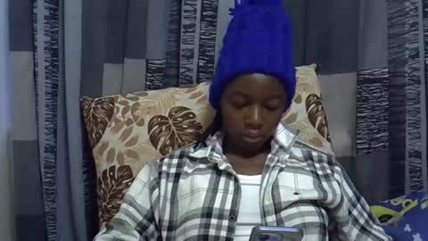 Snapshot of horny_baddie18 chatting on 25, 4, 2026 Leila online show from 25, 4, 2026