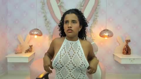 Snapshot of horny_curlss chatting on 19, 5, 2026 Horny Curls online show from 19, 5, 2026