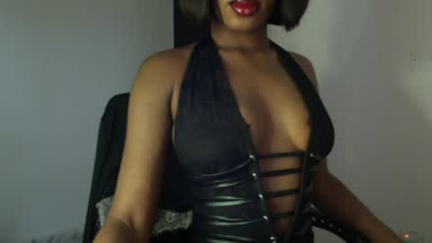 Snapshot of horny_goddess_delilah chatting on 25, 6, 2026 delilah online show from 25, 6, 2026