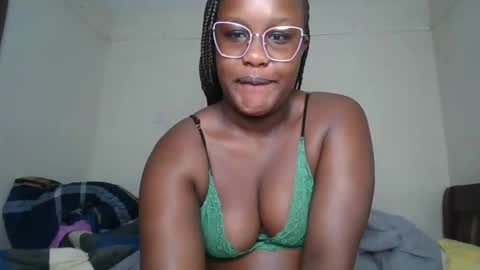 Snapshot of horny_sexxy_babe chatting on 8, 3, 2026 Lucy online show from 8, 3, 2026