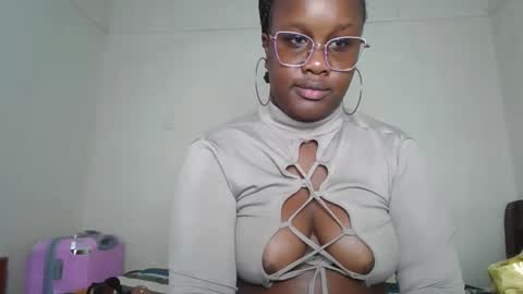 Snapshot of horny_sexxy_babe chatting on 17, 3, 2026 Lucy online show from 17, 3, 2026