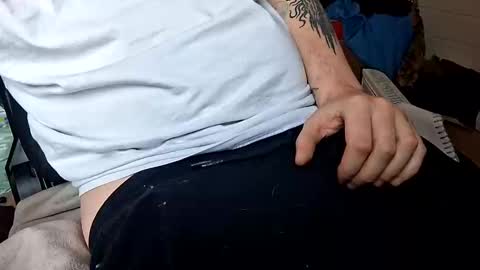 Snapshot of hornyandopenminded chatting on 6, 1, 2026 hornyandopenminded online show from 6, 1, 2026