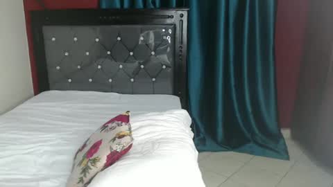 Snapshot of hornybella4 chatting on 16, 1, 2025 Bella online show from 16, 1, 2025