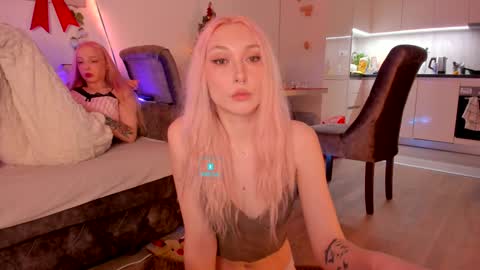 Alex and Rosie online show from 2, 1, 2025