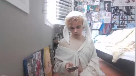 hornyfemfag online show from 16, 7, 2026