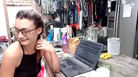 Nix  D online show from 16, 11, 2025