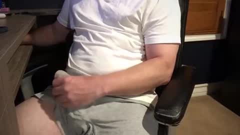 Snapshot of hornyhusker087 chatting on 1, 3, 2026 Horny Husker online show from 1, 3, 2026