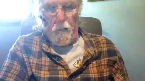 Snapshot of hornyinohio9 chatting on 3, 5, 2026 HornyInOhio9 online show from 3, 5, 2026