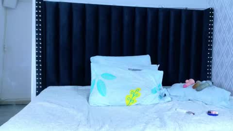 Snapshot of hornylatimommy chatting on 4, 2, 2026 Natasha online show from 4, 2, 2026