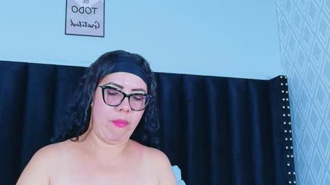 Snapshot of hornylatimommy chatting on 16, 2, 2026 Natasha online show from 16, 2, 2026