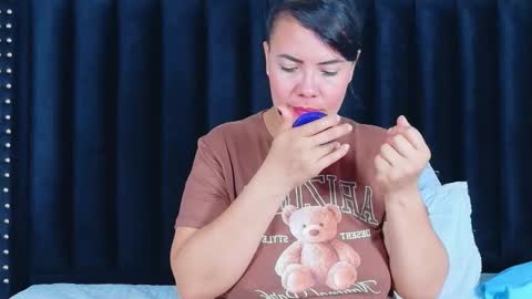 Snapshot of hornylatimommy chatting on 19, 2, 2026 Natasha online show from 19, 2, 2026