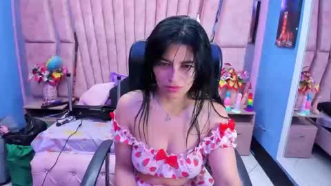 hornyskinny26 online show from 2, 3, 2026