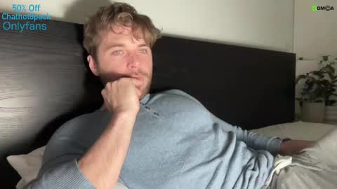 Snapshot of hot8pack01 chatting on 20, 12, 2024 Edward aka Wolf online show from 20, 12, 2024