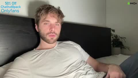 Snapshot of hot8pack01 chatting on 6, 1, 2025 Edward aka Wolf online show from 6, 1, 2025