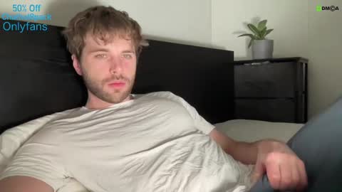 Snapshot of hot8pack01 chatting on 30, 1, 2025 Edward aka Wolf online show from 30, 1, 2025