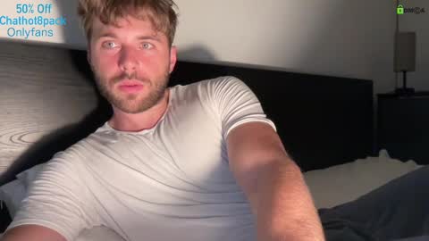 Snapshot of hot8pack01 chatting on 11, 9, 2025 Edward aka Wolf online show from 11, 9, 2025