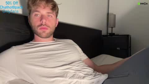 Snapshot of hot8pack01 chatting on 12, 9, 2025 Edward aka Wolf online show from 12, 9, 2025