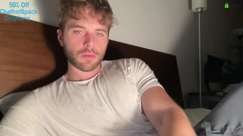 Snapshot of hot8pack01 chatting on 12, 11, 2025 Edward aka Wolf online show from 12, 11, 2025