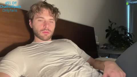 Snapshot of hot8pack01 chatting on 6, 2, 2026 Edward aka Wolf online show from 6, 2, 2026