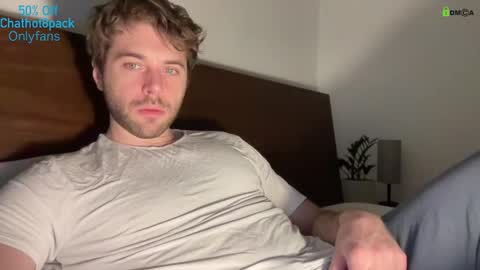 Snapshot of hot8pack01 chatting on 18, 2, 2026 Edward aka Wolf online show from 18, 2, 2026